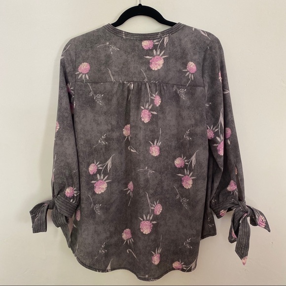 EUC Caslon Gray Blouse - Picture 3 of 7